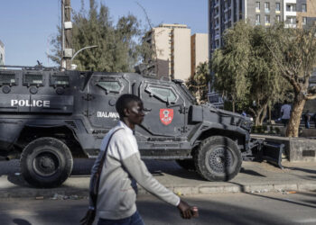 La Mort d’un étudiant Sénégalais et la nécessité d’un changement dans le maintien de l’ordre : Réflexions et leçons pour la RDC