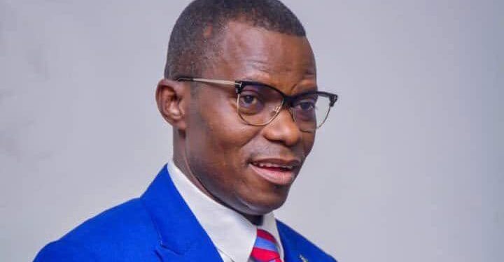 RDC : Eliezer Ntambwe s’impose face aux multinationales minières pour défendre les droits des anciens combattants