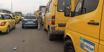 Kinshasa : les chauffeurs appelés à reprendre la route après un compromis avec les autorités