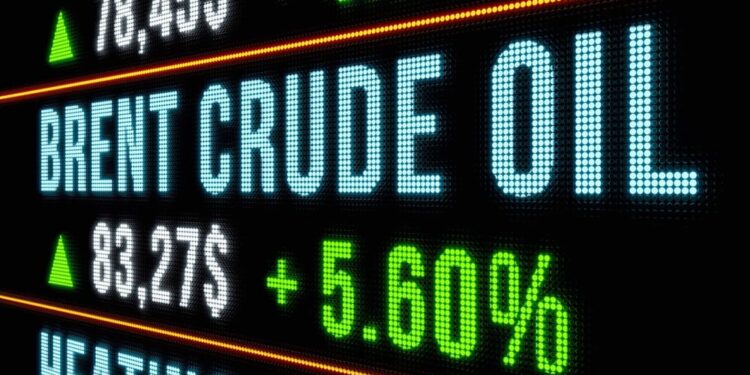 Pétrole : le baril s’envole au-delà de 80 $ sur fond d’escalade USA–Israël–Iran