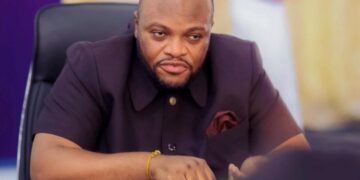 Kinshasa face à l’insalubrité : le gouverneur Daniel Bumba hausse le ton et met les bourgmestres sous pression