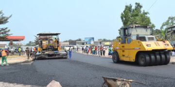 Kwilu : la route Batshamba–Gungu–Kakobola bientôt asphaltée, une première historique pour le territoire de Gungu