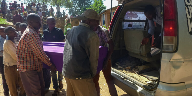 Kinshasa : un corbillard immobilisé en pleine mission, la polémique enfle