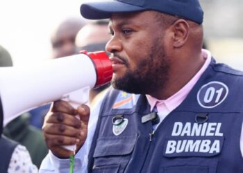 Kinshasa renforce la discipline routière : une opération de contrôle relancée à grande échelle