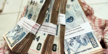 RDC : le gouvernement admet des retards de salaires et promet un retour rapide à la paie régulière