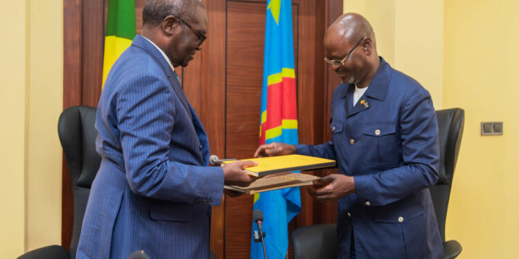 Kinshasa et Brazzaville resserrent les rangs : un nouveau cap dans la coopération militaire