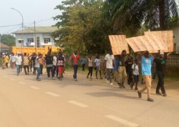 Kisangani sous tension : des habitations rasées pour un camp militaire, les élus provinciaux montent au créneau