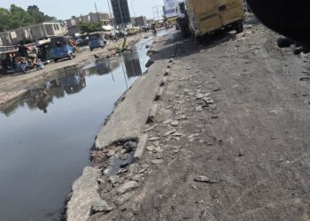 Kinshasa : l’avenue de l’Université à l’abandon, la colère des usagers monte
