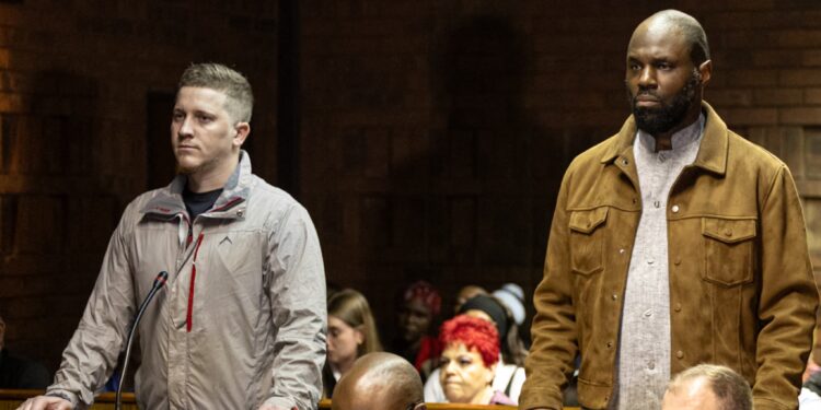 Kemi Seba arrêté à Pretoria avec un militant suprémaciste blanc : le panafricaniste pris en flagrant paradoxe