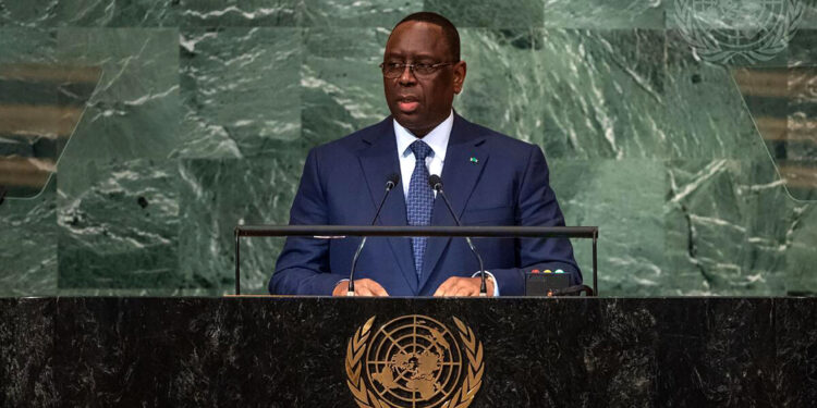 Macky Sall en tête des sondages pour l’ONU mais sans soutien de son pays : le paradoxe d’une candidature orpheline