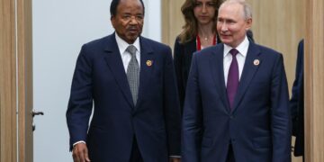 Cameroun : révision constitutionnelle et tensions informationnelles sur fond de pertes militaires en Ukraine