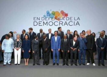 Barcelone contre Milan : deux Europes se font face, Lula et Sheinbaum rejoignent le camp progressiste