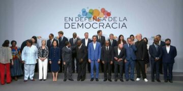 Barcelone contre Milan : deux Europes se font face, Lula et Sheinbaum rejoignent le camp progressiste