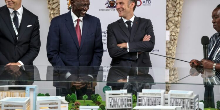 Macron annonce 23 milliards d’euros pour l’Afrique à Nairobi : entre ambition numérique et méfiance africaine