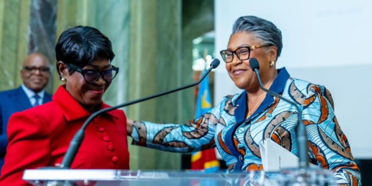 Suminwa à Paris mobilise la diaspora pour la candidature de Juliana Lumumba à l’OIF