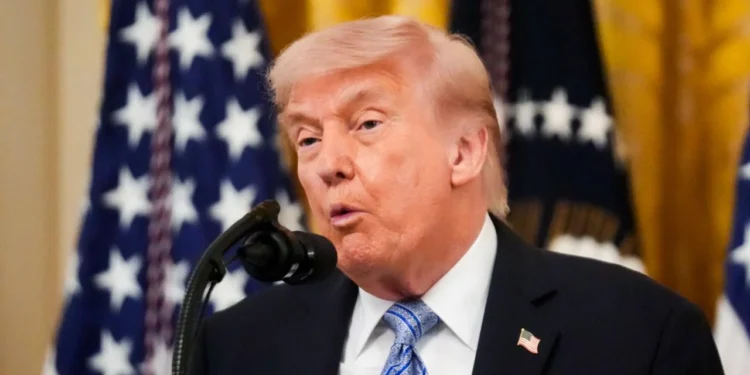 Trump suspend le “Projet Liberté” après 24 heures : l’opération la plus courte de l’histoire militaire américaine