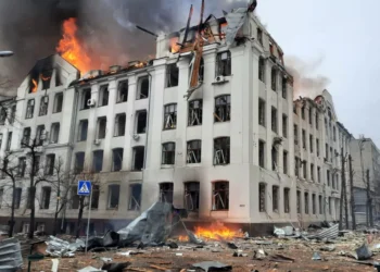 Ukraine : une journée meurtrière sous les bombardements ravive les appels à un cessez-le-feu