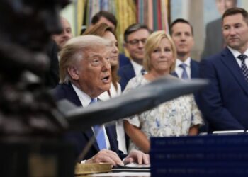 Trump annule des frappes et dit avoir “un accord très solide” – 105 jours de guerre pour en arriver là