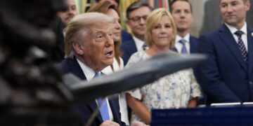 Trump annule des frappes et dit avoir “un accord très solide” – 105 jours de guerre pour en arriver là
