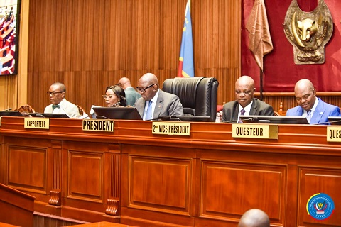RDC : la loi référendaire franchit l’étape du Sénat dans un climat de forte tension politique