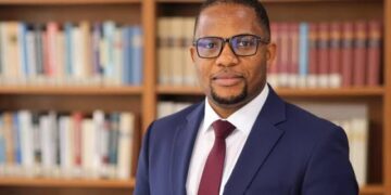 Justice internationale : la RDC présente le Professeur Ézéchiel Amani Cirimwami à la Cour pénale internationale