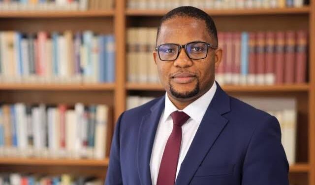 Justice internationale : la RDC présente le Professeur Ézéchiel Amani Cirimwami à la Cour pénale internationale
