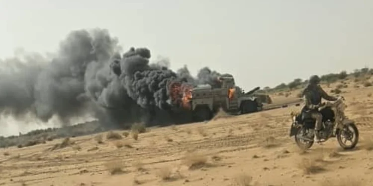 Mali : au moins 50 soldats tués dans une attaque jihadiste contre une base de l’armée