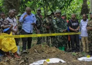 Sud-Kivu : au moins 344 corps découverts dans trois fosses communes à Uvira et dans ses environs