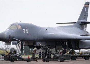 États-Unis–Royaume-Uni : Washington retire ses bombardiers B-1 de RAF Fairford après de nouvelles menaces