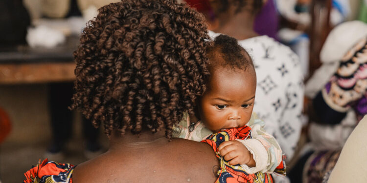 Ebola en RDC : plus de 1 900 enfants orphelins ou séparés de leur famille